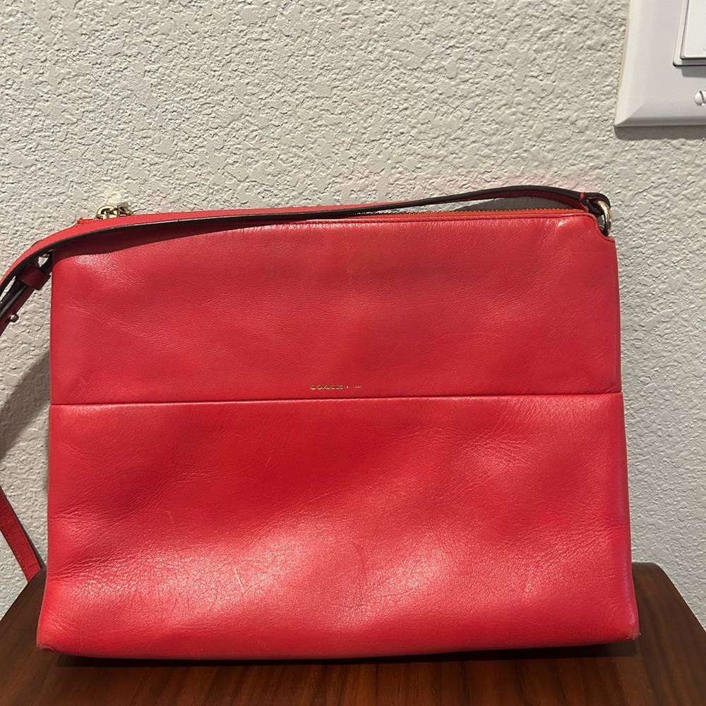 Vintage Coach Leather Crossbody Bag in Bright Red